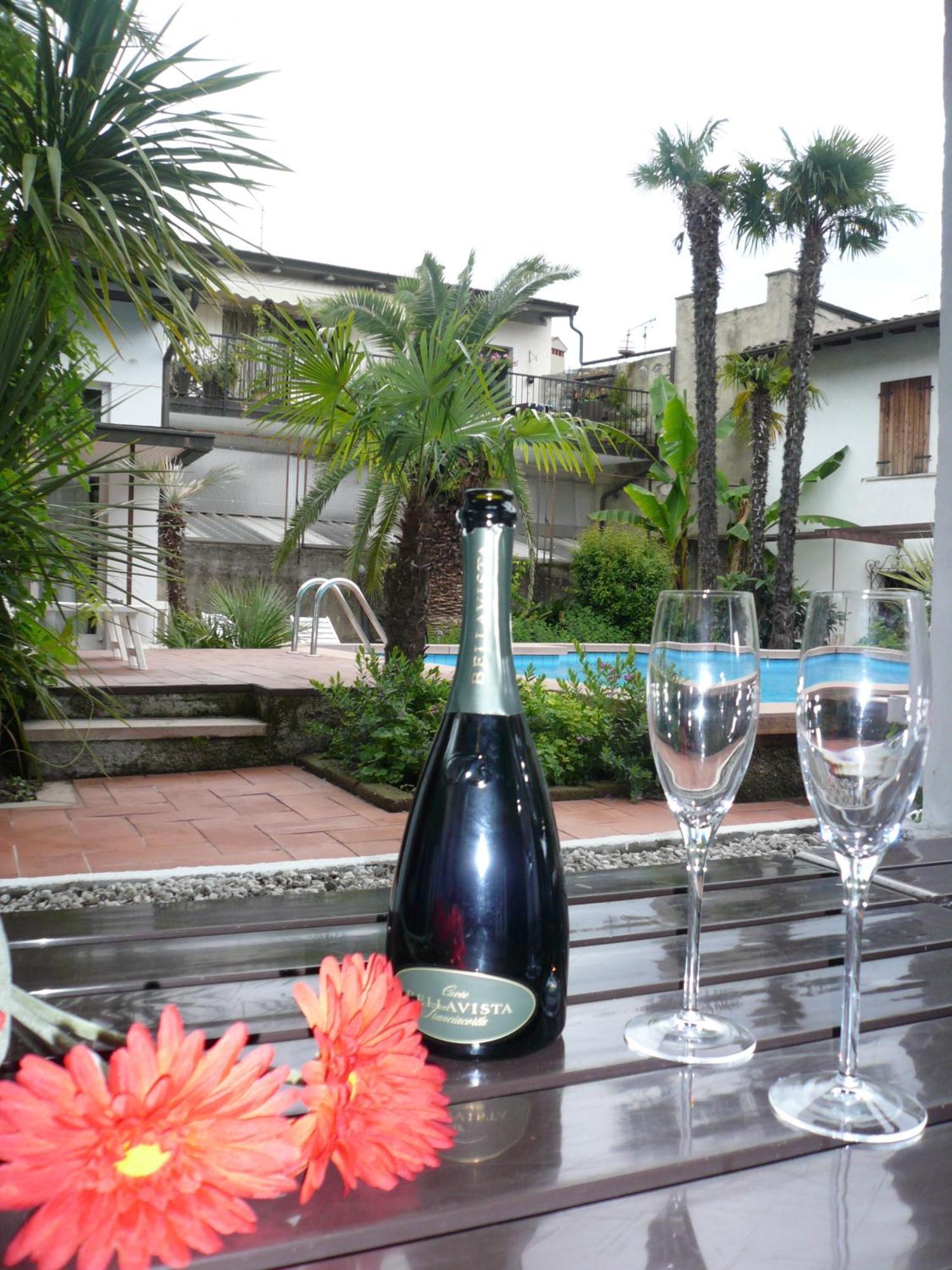 Oasi Holiday Home Toscolano Maderno Pokoj fotografie