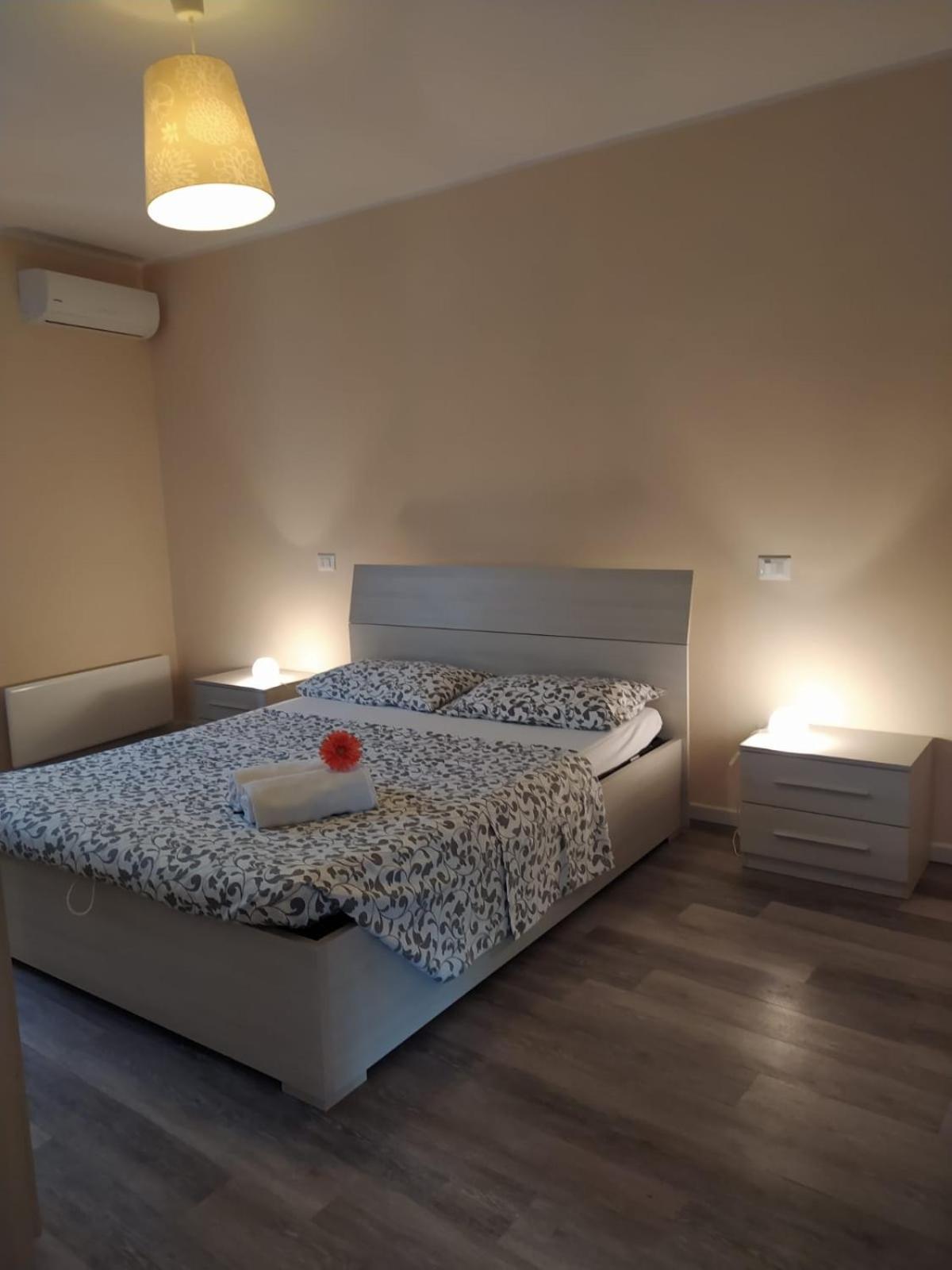 Oasi Holiday Home Toscolano Maderno Pokoj fotografie