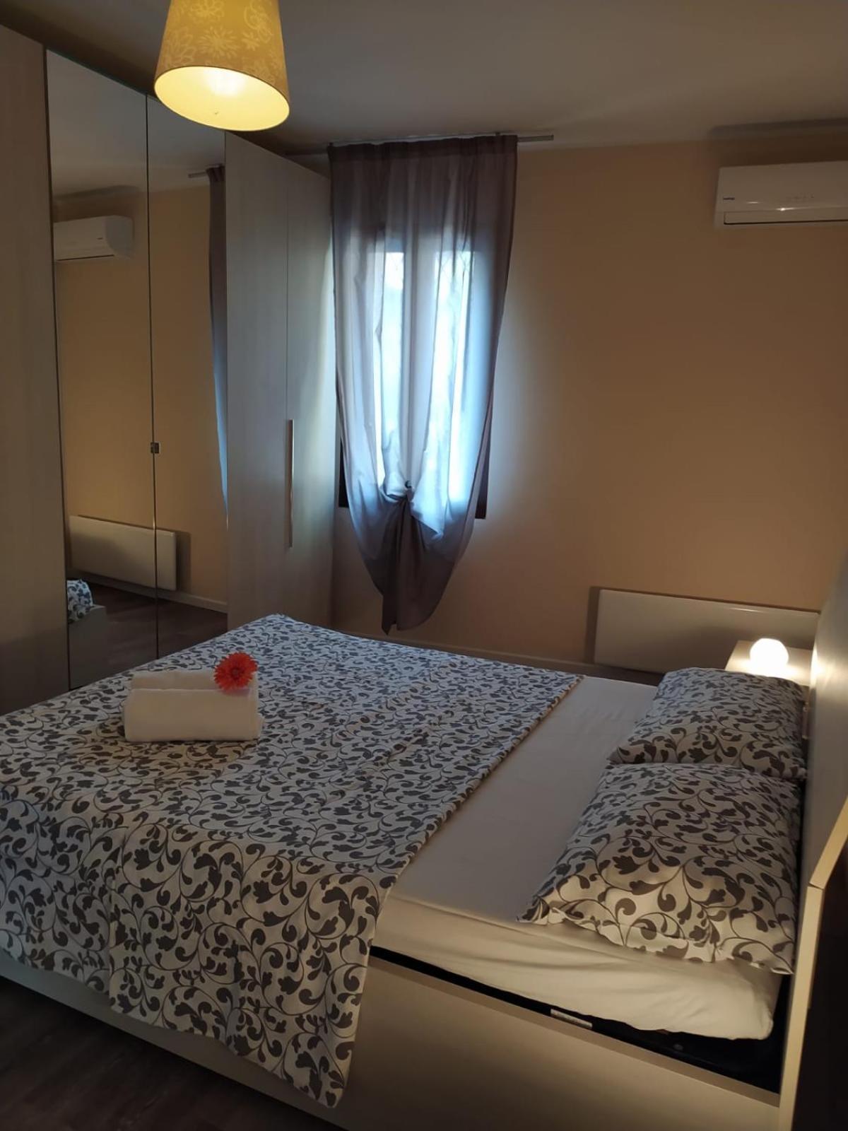 Oasi Holiday Home Toscolano Maderno Pokoj fotografie