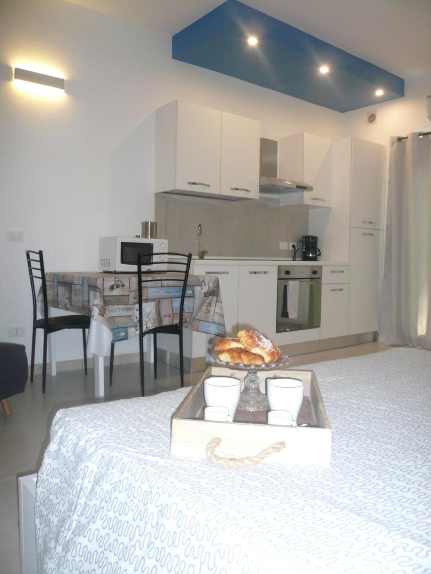 Oasi Holiday Home Toscolano Maderno Pokoj fotografie